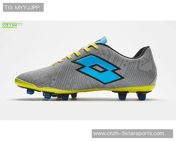 乐途足球鞋助力每一场比赛让你在球场上尽显风采与实力